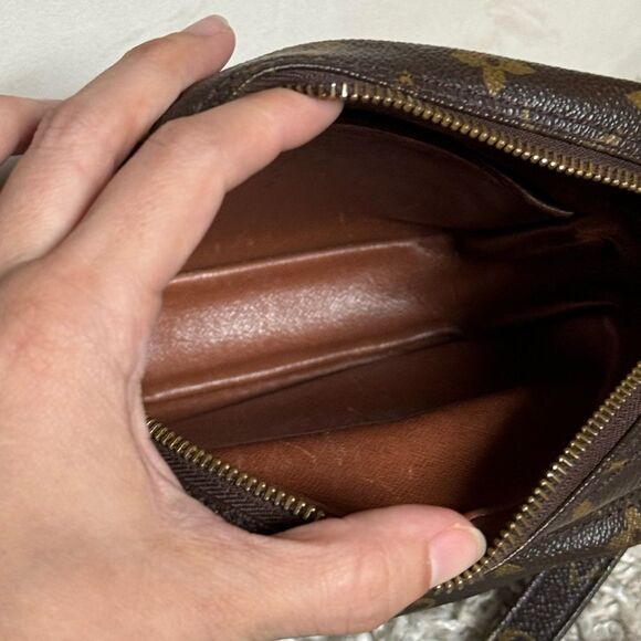 Vintage Luxury LOUIS VUITTON Amazone Crossbody Iconic Coated Canvas Handbag 1989 - Picture 12 of 16